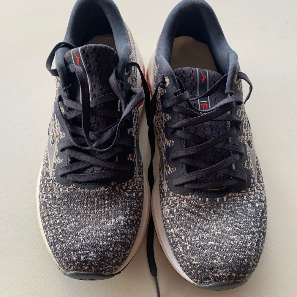 Mizuno Energy Wave inspire 17 size 10 mens